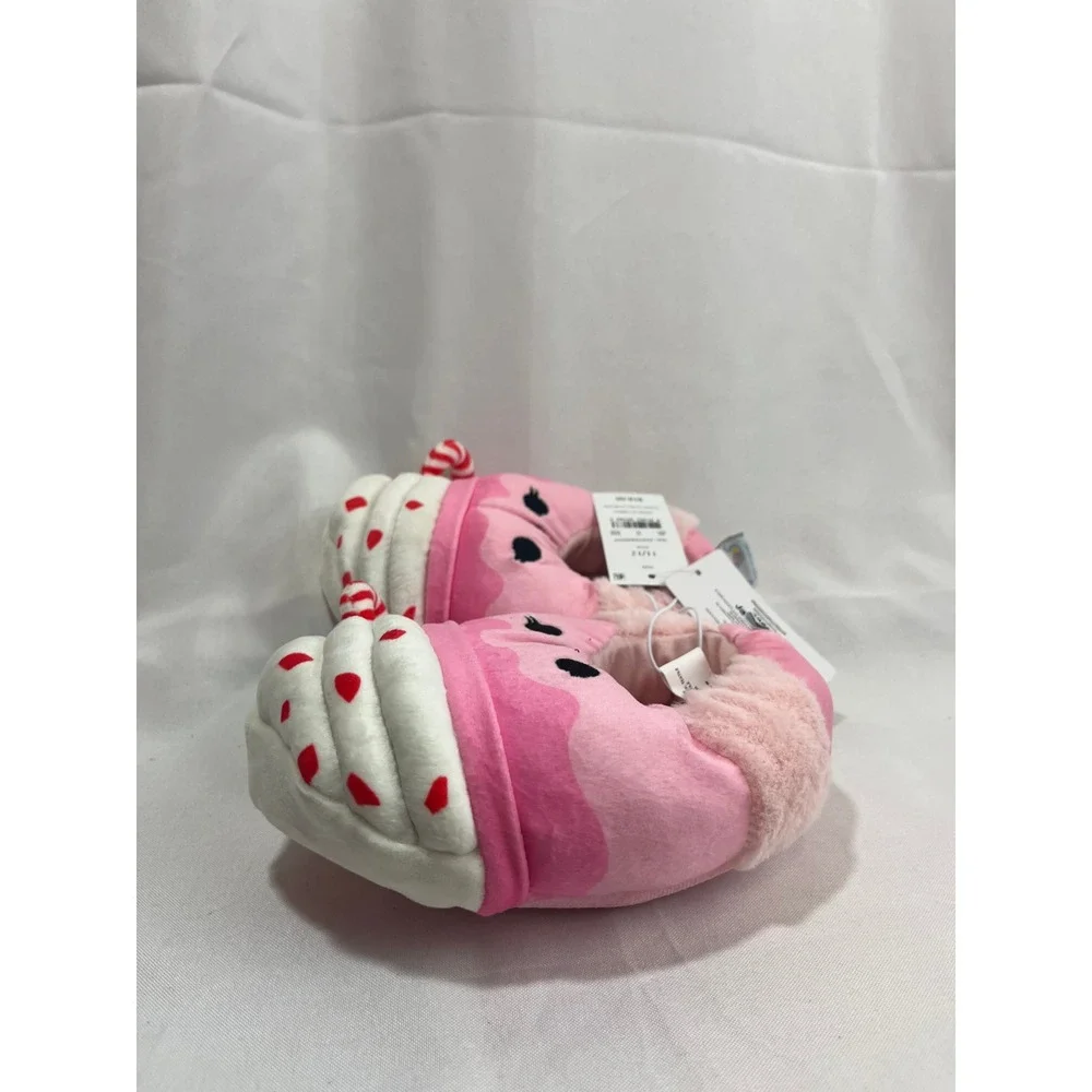 Squishmallows Squish Peppermint Pink Plush Slippers Kids Size 11/12 Jazwares NEW